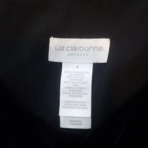 Dress - Picture 2 of 3